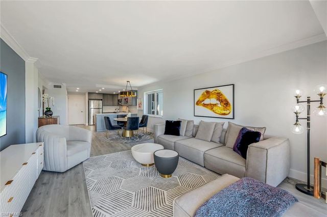 2150 Gulf Shore BLVD N 705, Naples, FL 34102