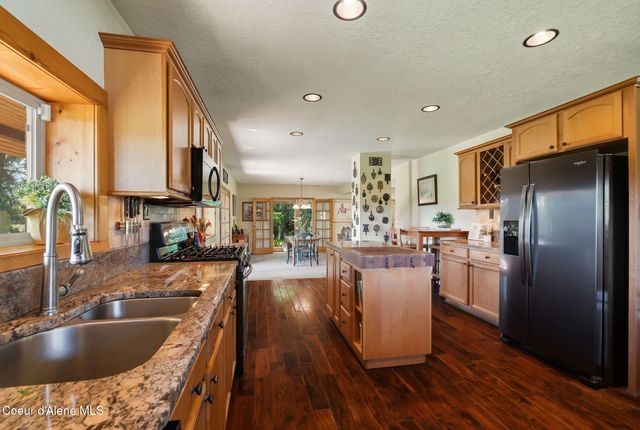 1255 Hickey Rd, Sandpoint, ID 83864