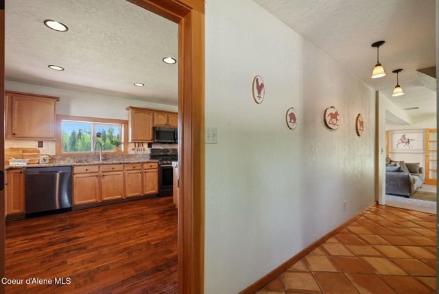 1255 Hickey Rd, Sandpoint, ID 83864