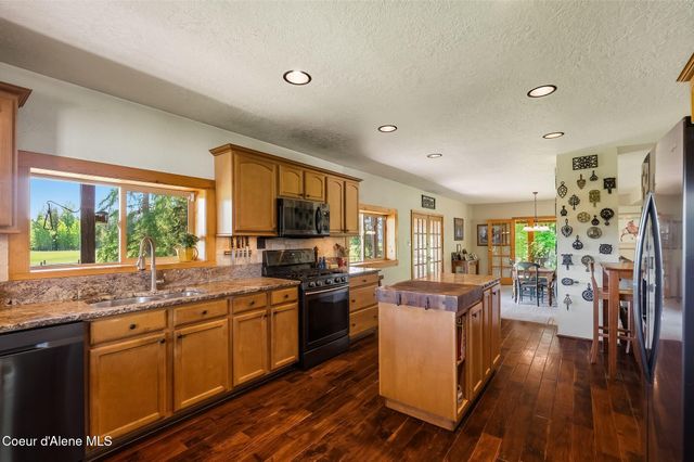 1255 Hickey Rd, Sandpoint, ID 83864