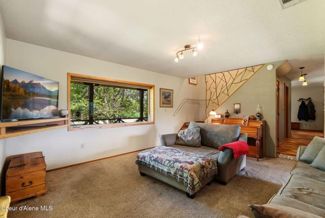 1255 Hickey Rd, Sandpoint, ID 83864