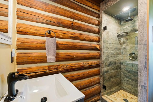 1255 Hickey Rd, Sandpoint, ID 83864