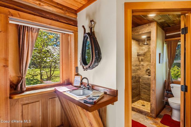 1255 Hickey Rd, Sandpoint, ID 83864