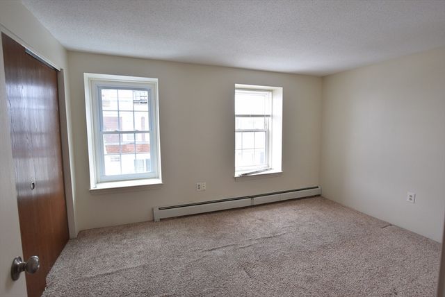 1245 Pawtucket Blvd 4, Lowell, MA 01854