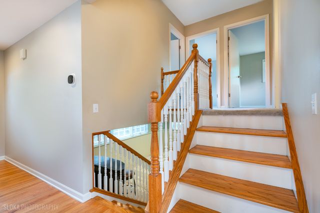 320 Deveron Circle, Cary, IL 60013