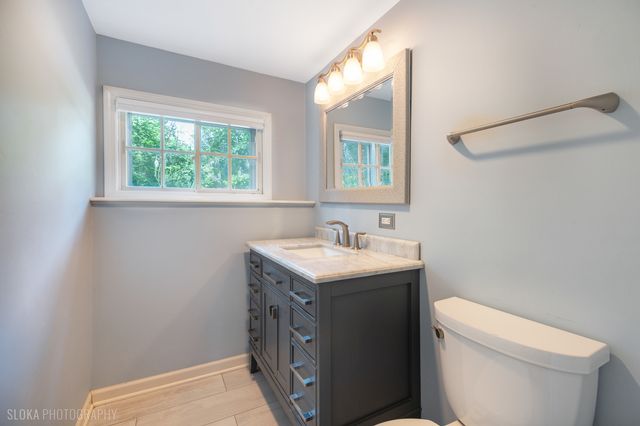 320 Deveron Circle, Cary, IL 60013