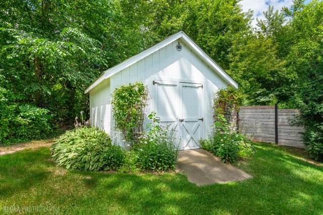 320 Deveron Circle, Cary, IL 60013