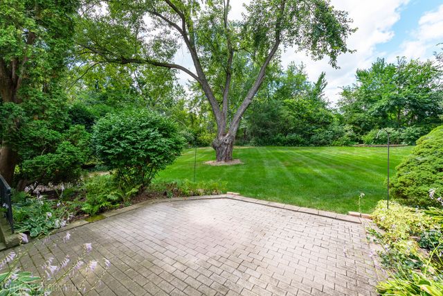 320 Deveron Circle, Cary, IL 60013