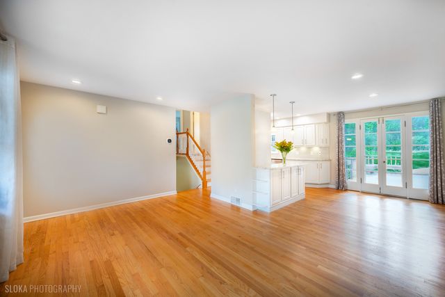 320 Deveron Circle, Cary, IL 60013