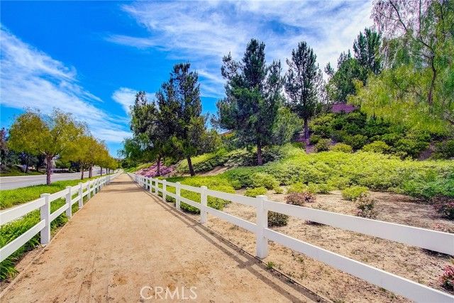 32473 Campo Drive, Temecula, CA 92592