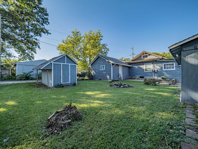 718 E LOGAN ST, Moberly, MO 65270