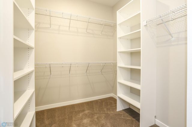 4868 Bluebell Loop S, Fargo, ND 58104