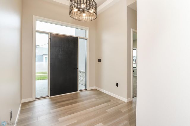 4868 Bluebell Loop S, Fargo, ND 58104