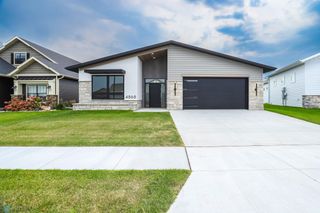 4868 Bluebell Loop S, Fargo, ND 58104
