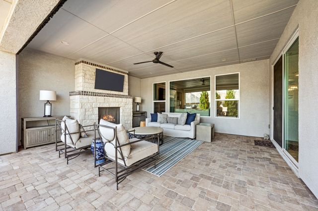 12513 Grosbeak Drive, Denton, TX 76207