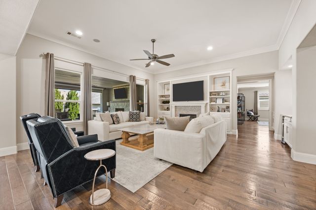 12513 Grosbeak Drive, Denton, TX 76207