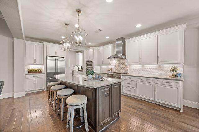 12513 Grosbeak Drive, Denton, TX 76207