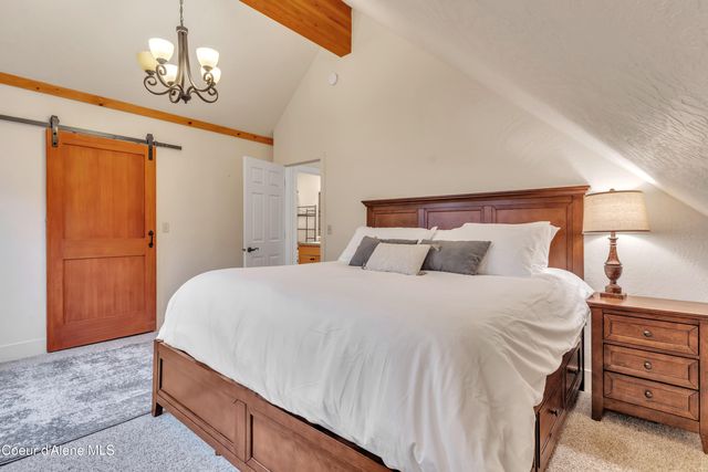 209 Pomrankey Ln, Dover, ID 83825