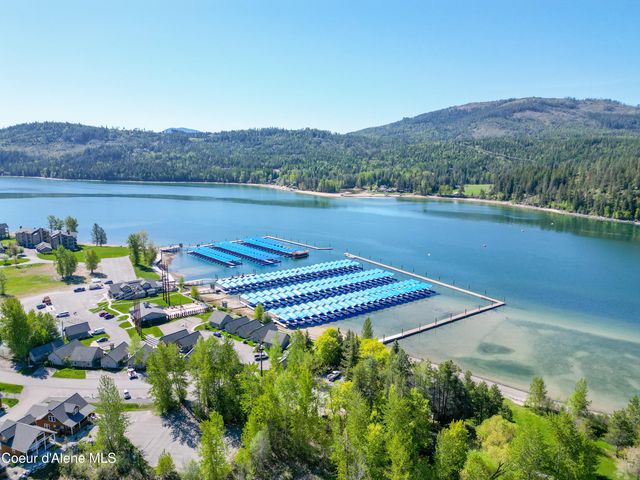 209 Pomrankey Ln, Dover, ID 83825