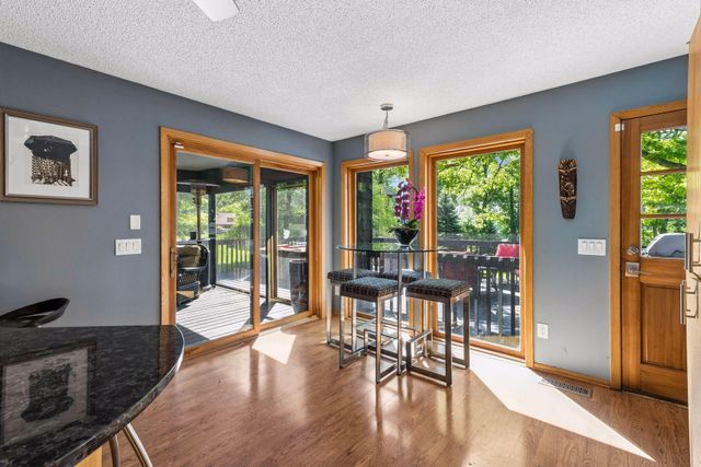 16890 5th Avenue N, Plymouth, MN 55447