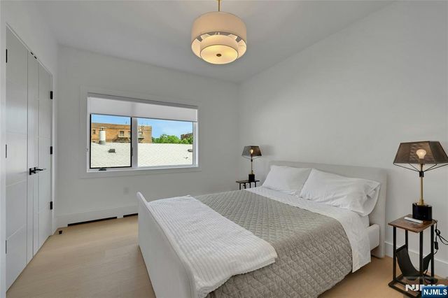 2282 7th Street, Fort Lee, NJ 07024