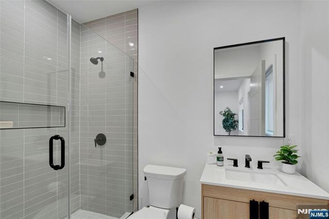 2282 7th Street, Fort Lee, NJ 07024