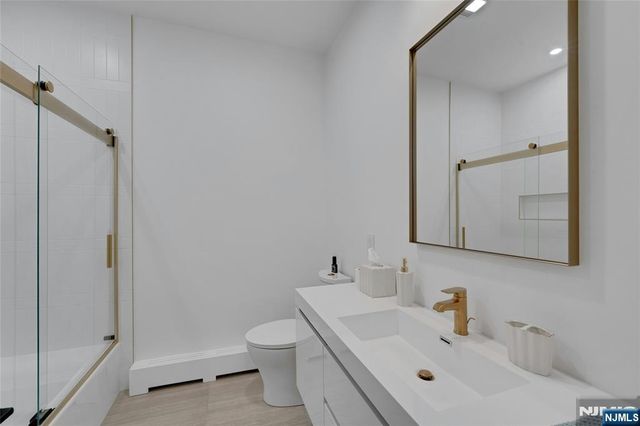 2282 7th Street, Fort Lee, NJ 07024