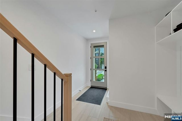 2282 7th Street, Fort Lee, NJ 07024