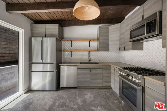1213 El Paso Drive, Los Angeles, CA 90065
