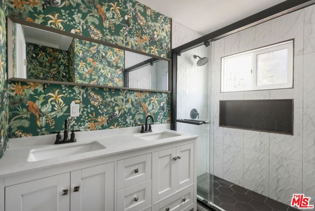 1213 El Paso Drive, Los Angeles, CA 90065