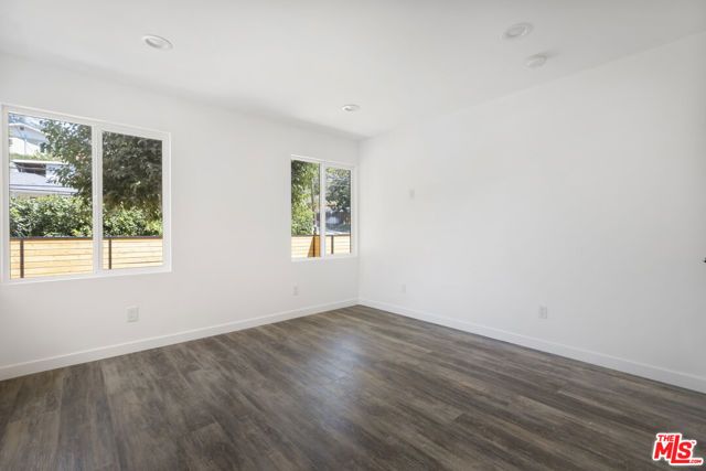 1213 El Paso Drive, Los Angeles, CA 90065