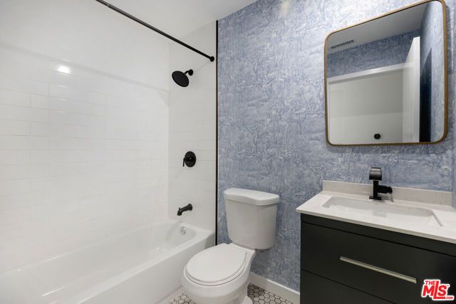 1213 El Paso Drive, Los Angeles, CA 90065