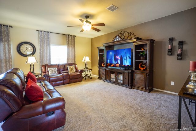 3806 Impatiens Vw, San Antonio, TX 78245