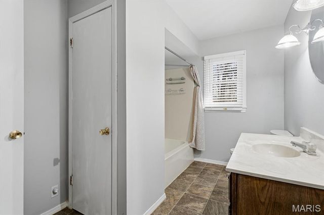 107 Linwood Drive, Collinsville, IL 62234