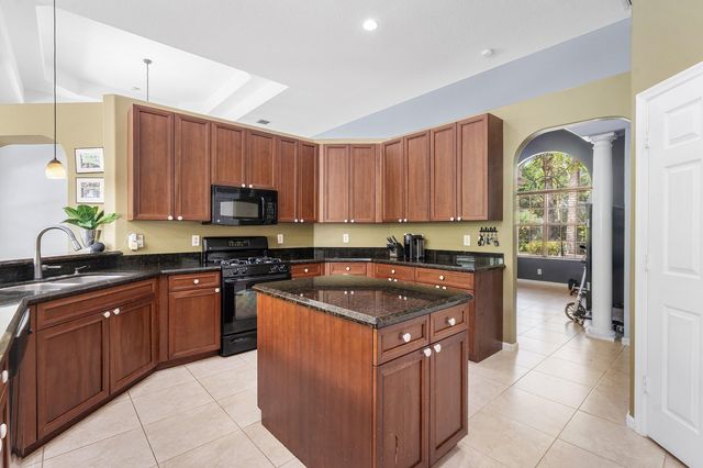 4956 200th Trail N, Loxahatchee, FL 33470