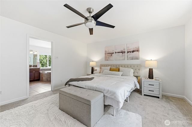 7624 NE 201st Place, Kenmore, WA 98028