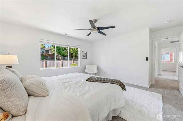 7624 NE 201st Place, Kenmore, WA 98028
