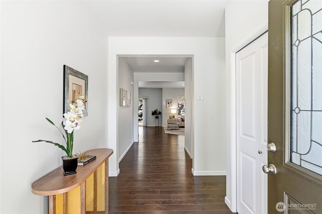 7624 NE 201st Place, Kenmore, WA 98028