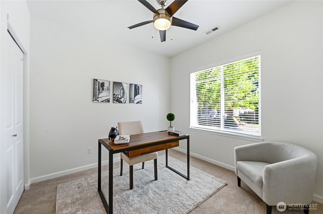 7624 NE 201st Place, Kenmore, WA 98028
