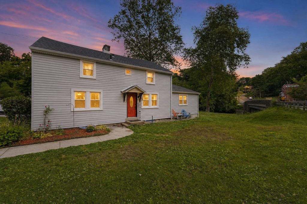 599 N BISHOP AVE, Springfield, PA 19064
