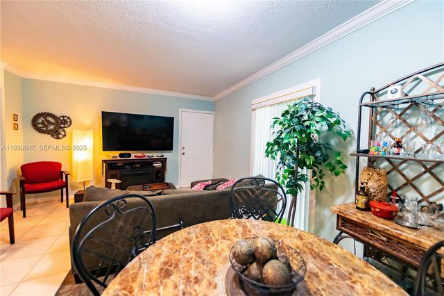 63 NW 17th Pl 6, Miami, FL 33125