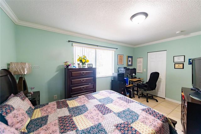 63 NW 17th Pl 6, Miami, FL 33125