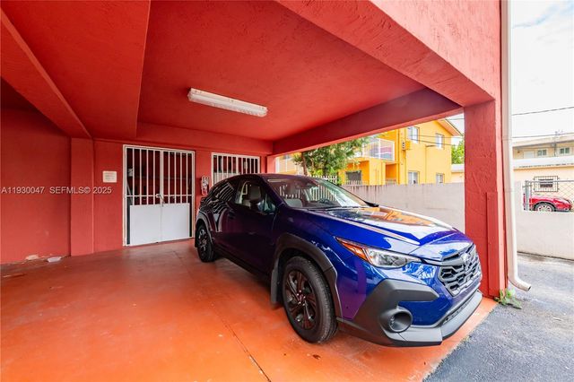 63 NW 17th Pl 6, Miami, FL 33125