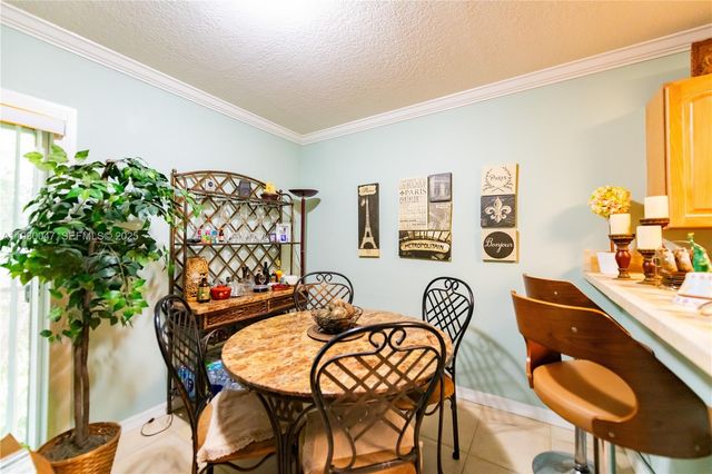 63 NW 17th Pl 6, Miami, FL 33125