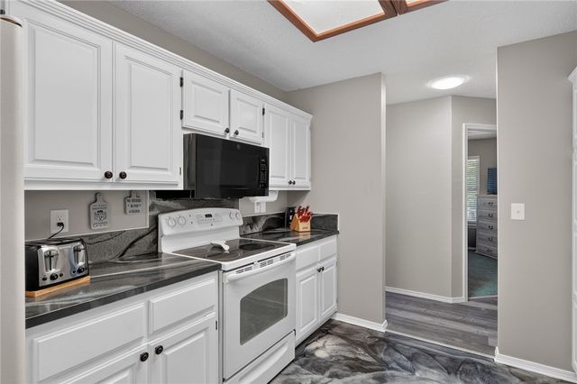 7 Congleton Circle, Bella Vista, AR 72714