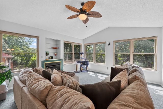 7 Congleton Circle, Bella Vista, AR 72714