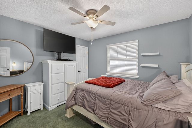 7 Congleton Circle, Bella Vista, AR 72714