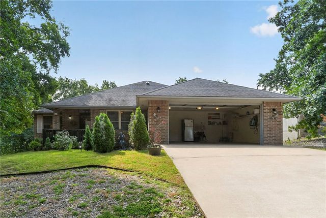 7 Congleton Circle, Bella Vista, AR 72714
