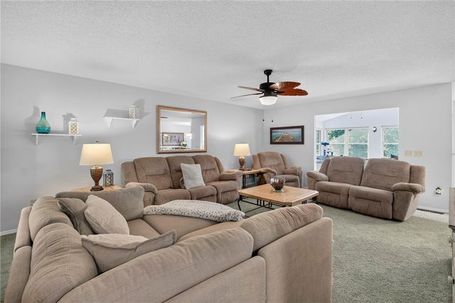 7 Congleton Circle, Bella Vista, AR 72714