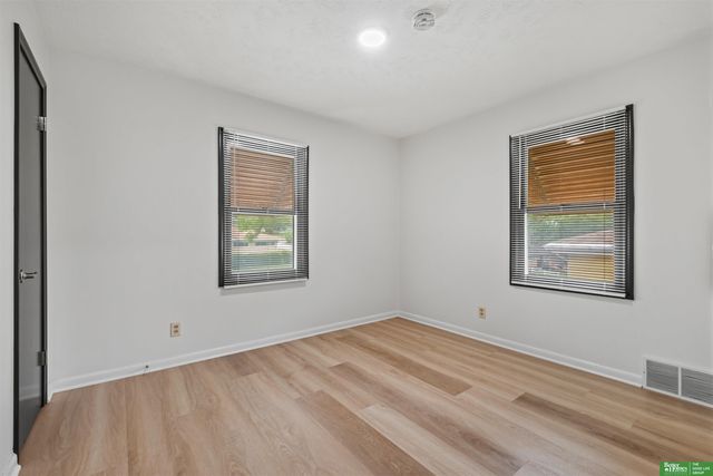 5210 Northwest Drive, Omaha, NE 68104